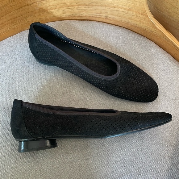 Stuart Weitzman Mesh Perforated Suede Ballet Flats - Picture 4 of 8